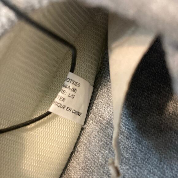 Cozy Gray Women's Slippers - Picture 9 of 9